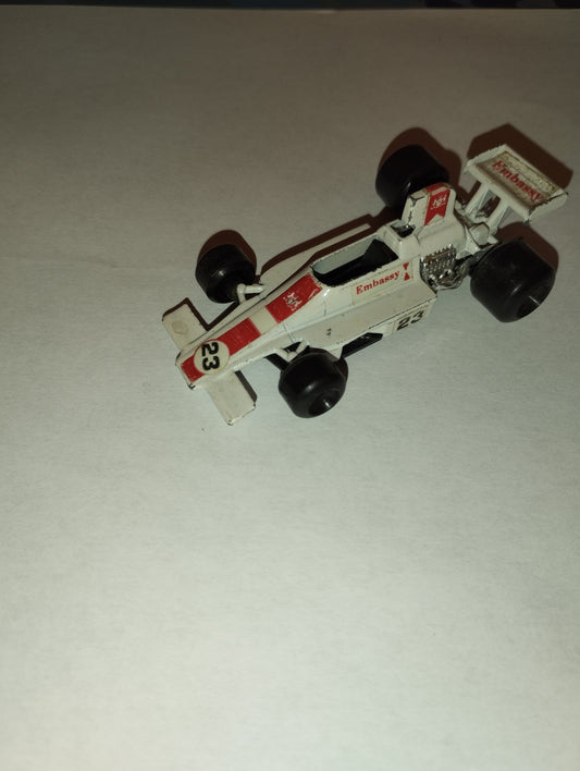 Lola T 370 Polistil model
Scale 1:55