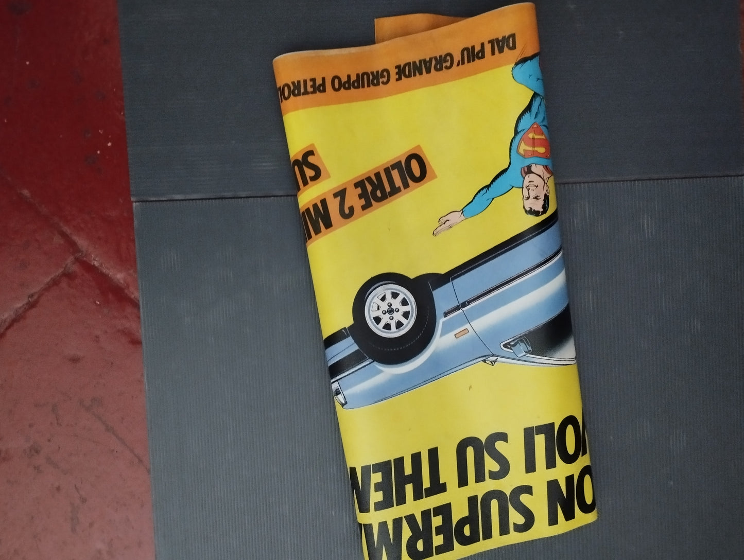 ERG Advertising Sign
Made of flexible plastic
Without support
80s