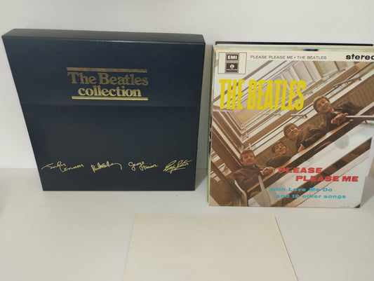 The Beatles Collection 13 LP + Poster
Import version USA CANADA