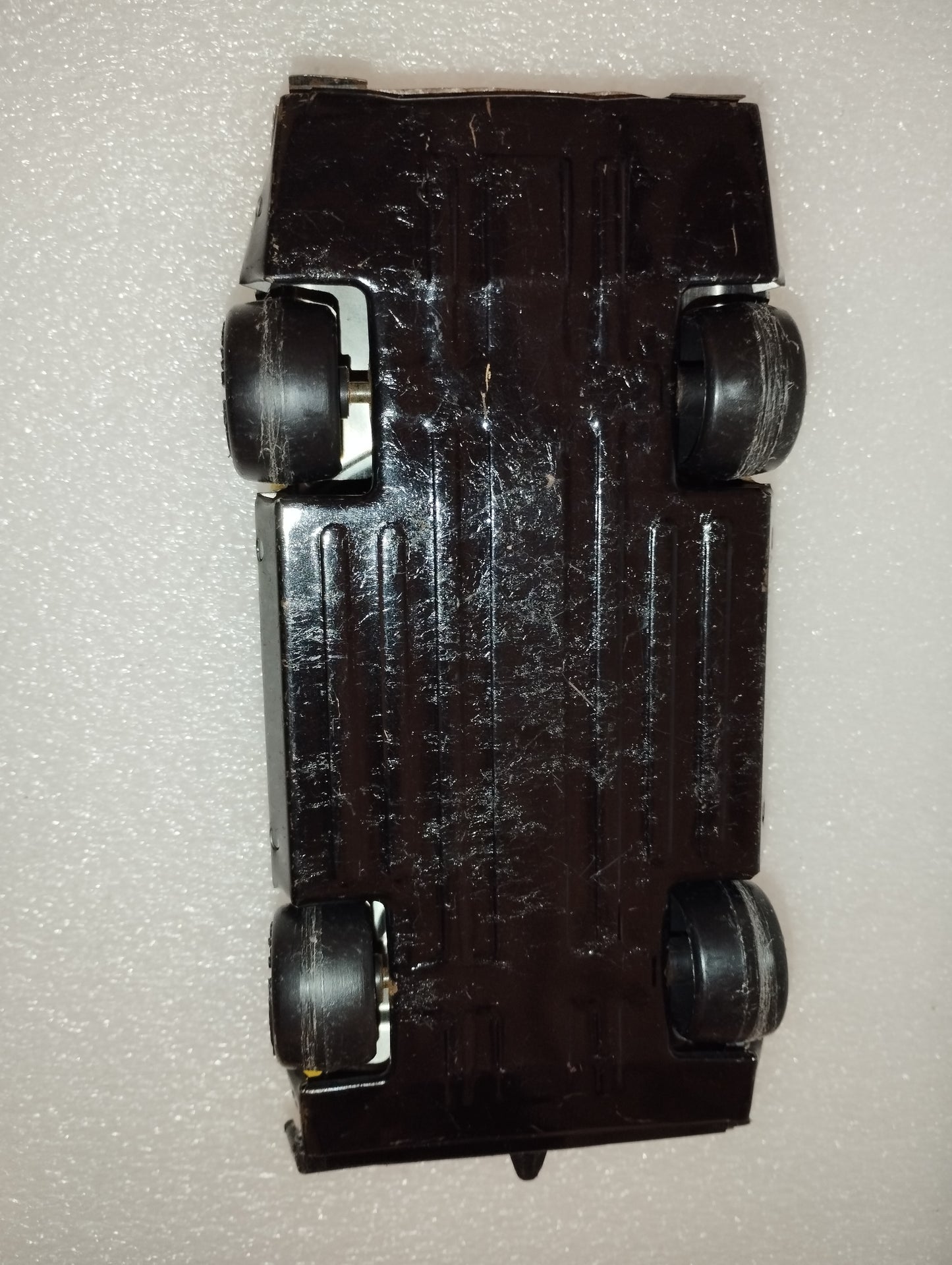 Auto Racing Team Tin Model
70s/80s