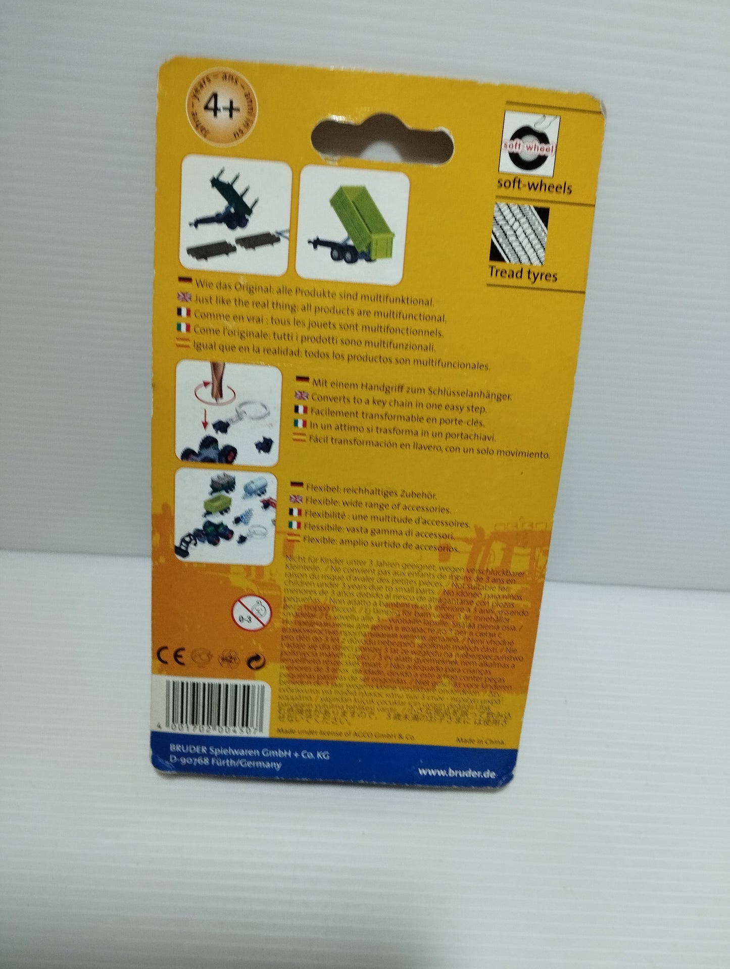 Bruder mini series Jumbo Tank e rimorchio.
Die cast metal.