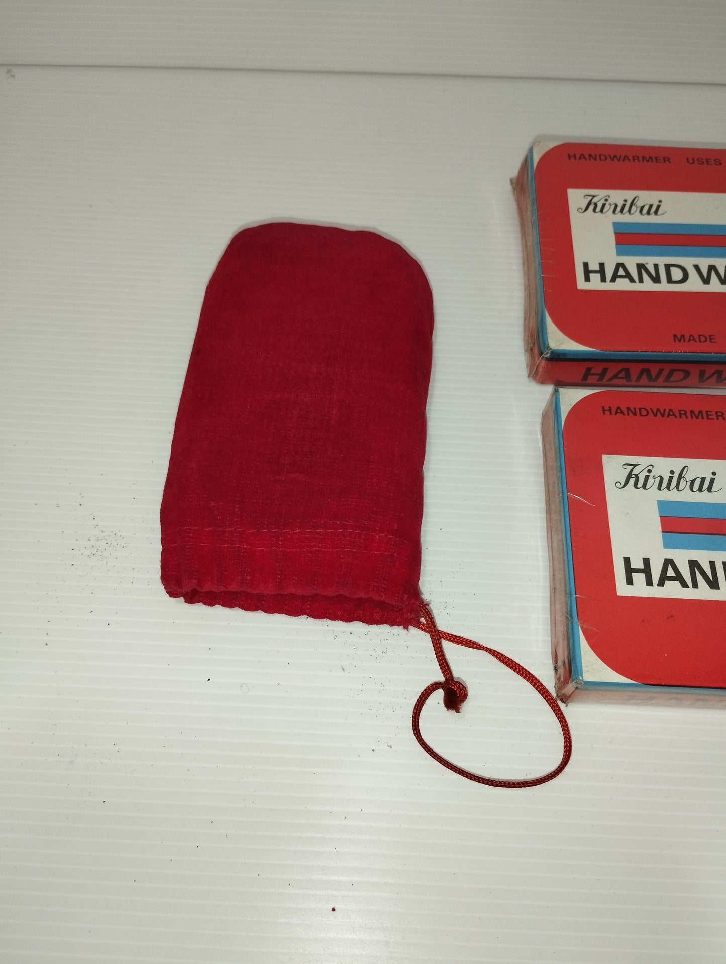 Kiribai Scaldamani Con due confezioni di Ricariche sigillate
Anni 70