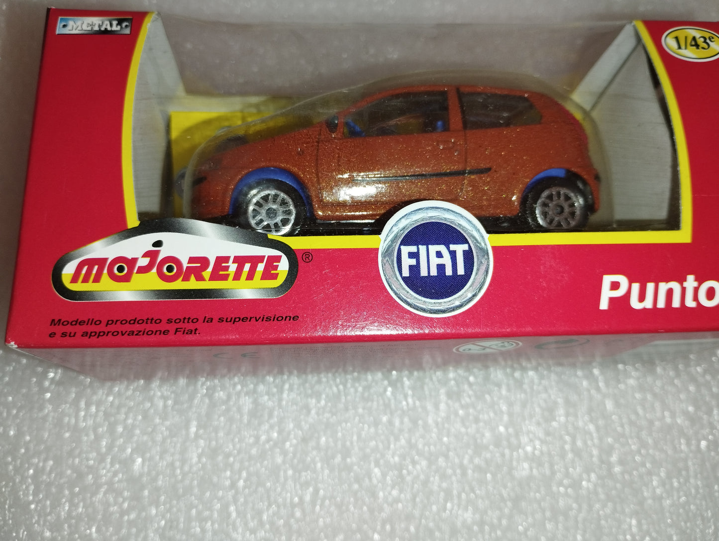 Modellino Fiat Punto
Scala 1:43
Prodotto da Majorette