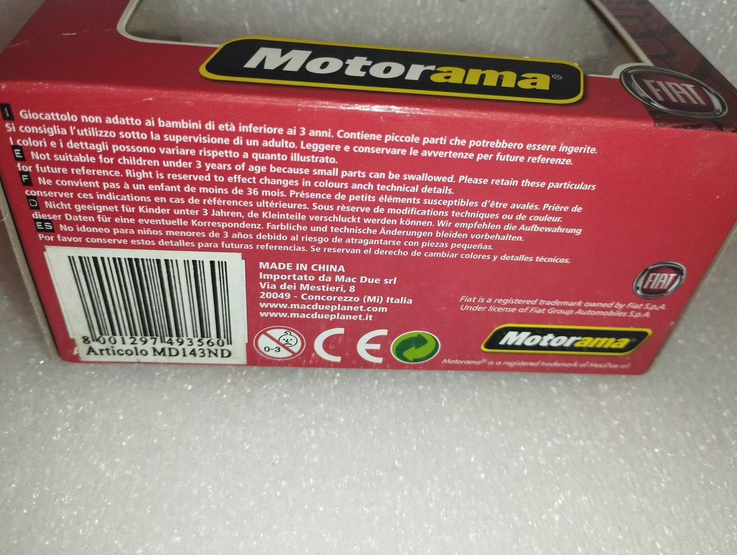 ModellinonFiat 500
Motorama
Scala 1:43.