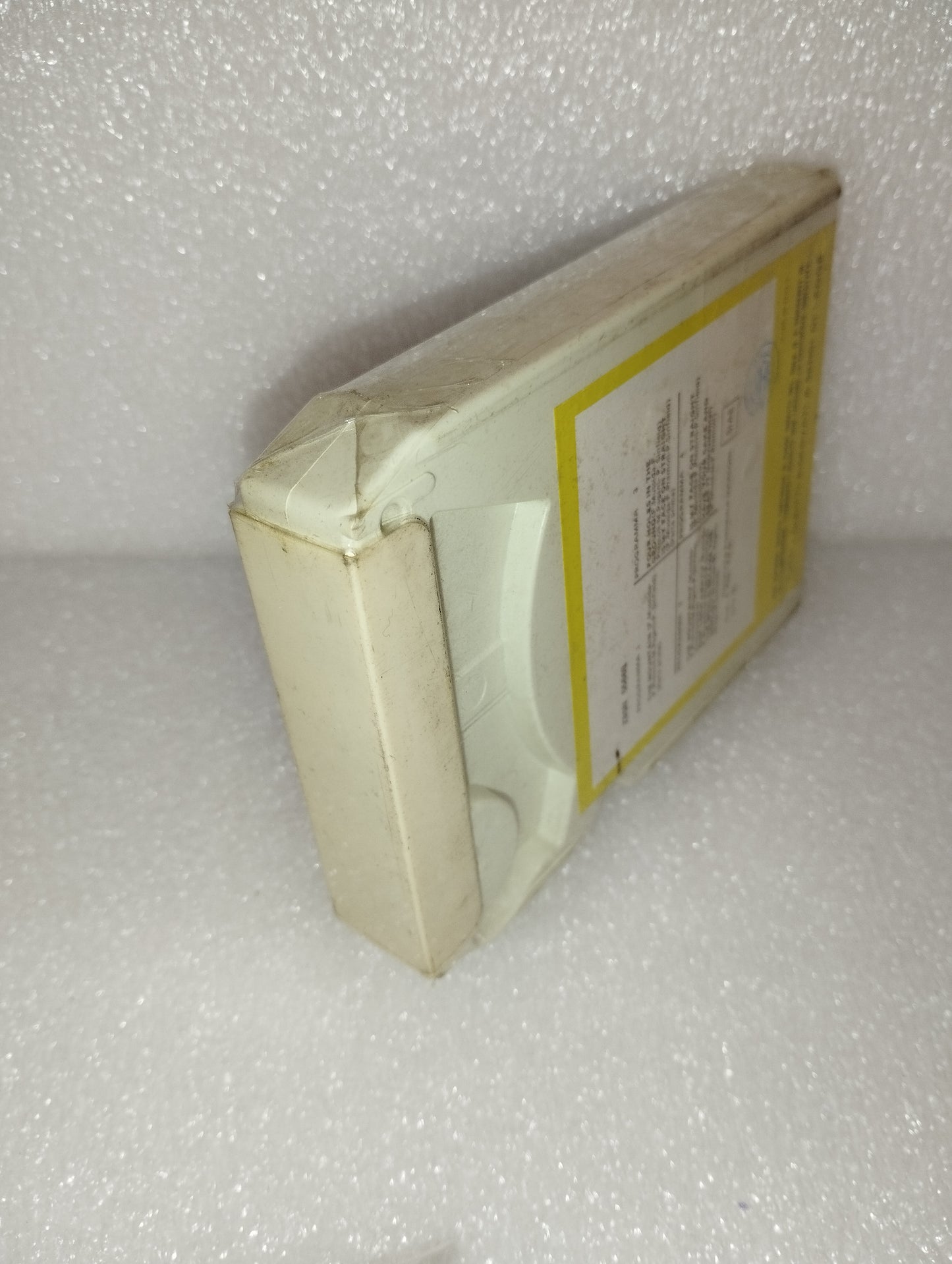 The World Became the World
Cassetta Stereo 8 sigillata