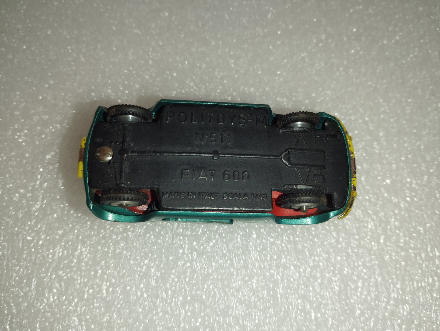 Modellino Fiat 600
Politoys M N.511
Scala 1:43
Anni 60