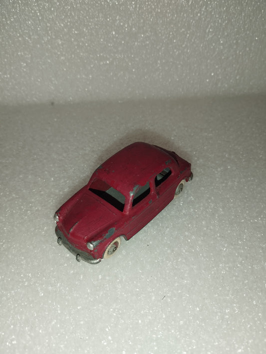 Modellino Nuova 1100 Fiat
Prodotto dalla Mercury cod.n.13
Made in Italy anni 50