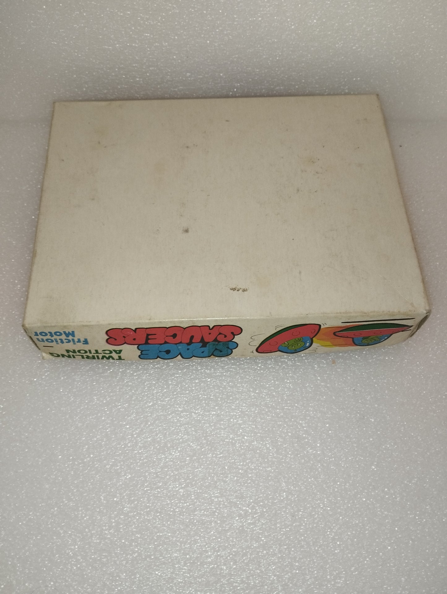 Confezione 11 Dischi Volanti Space Saucers Ocean
Made in Hong Kong
Anni 60/70