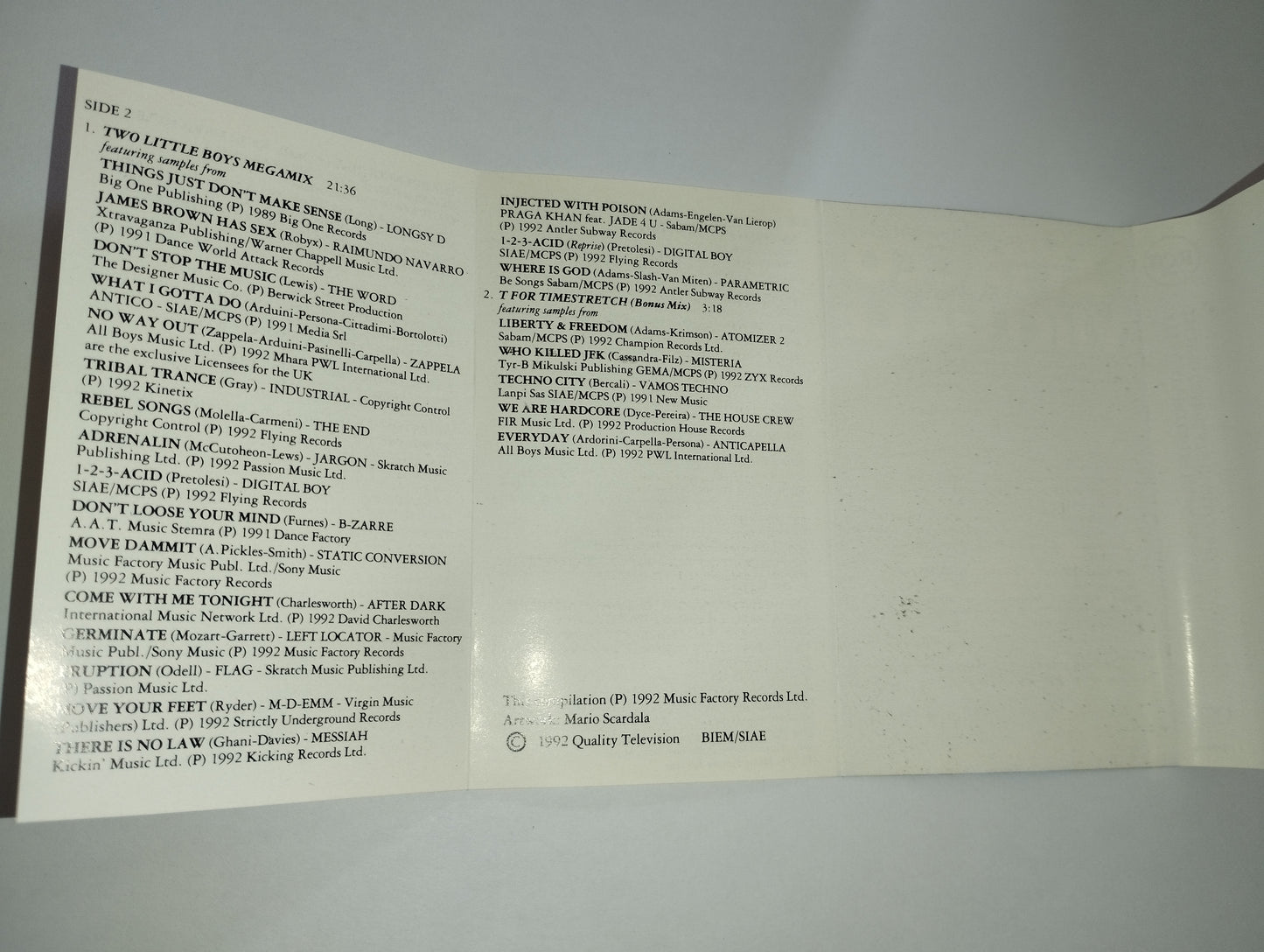 Attacco Virtuale Musicassetta
Edita nel 1992 da RCA