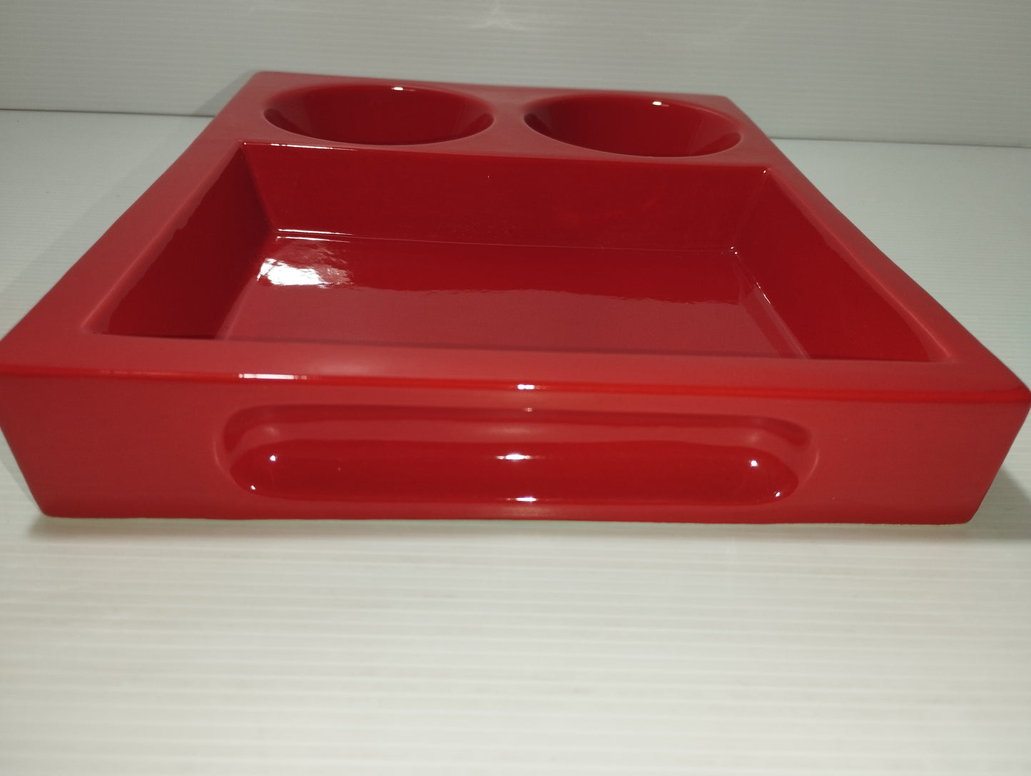 Vassoio In Ceramica
Prodotto da S.I.C. Casale M.to
Ceramica Artistica
Vintage