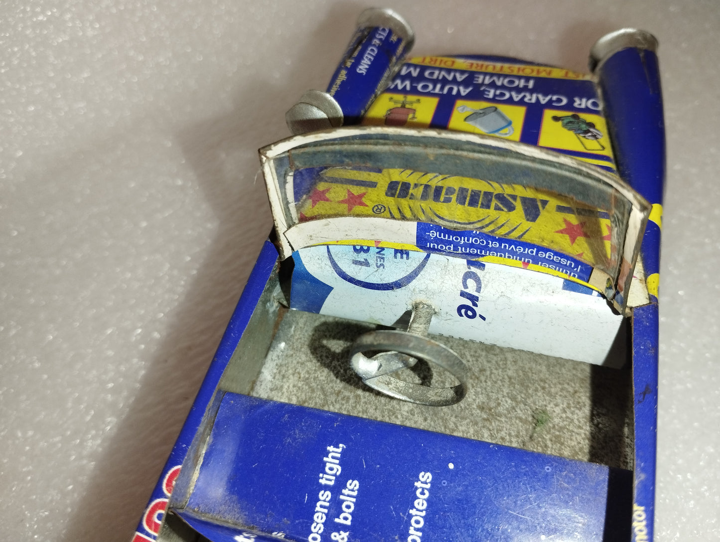 Modello Autovettura In Latta Riciclata
Lunghezza modello cm 20 circa