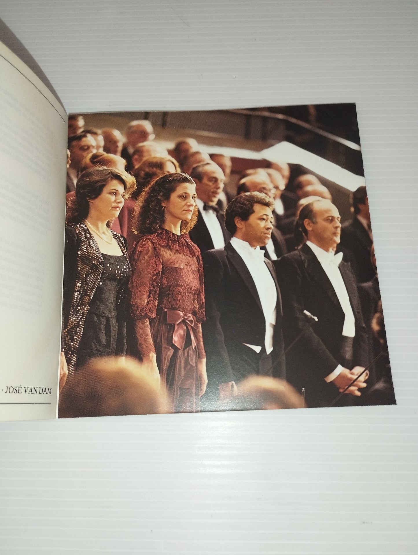 Beethoven Symphonie n.9 CD Von Karajan
Edito nel 1984 Deutsche Grammophon