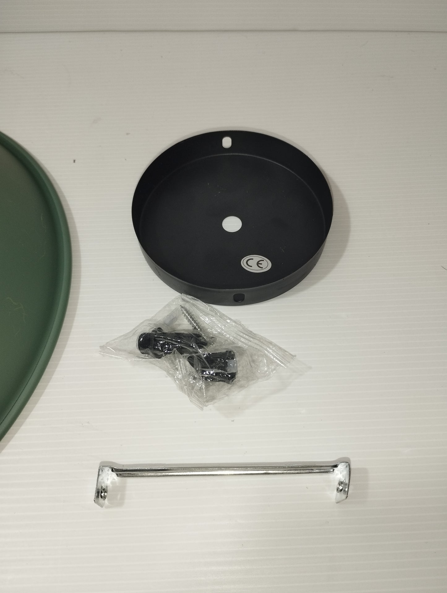 Lampada Da Soffitto Stile Retro In Metallo
Diametro cm.27