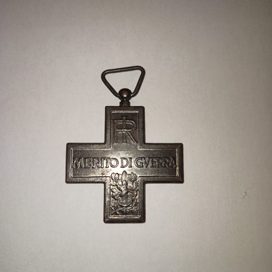 Croce Al Merito Di Guerra Repubblica Italiana
In bronzo