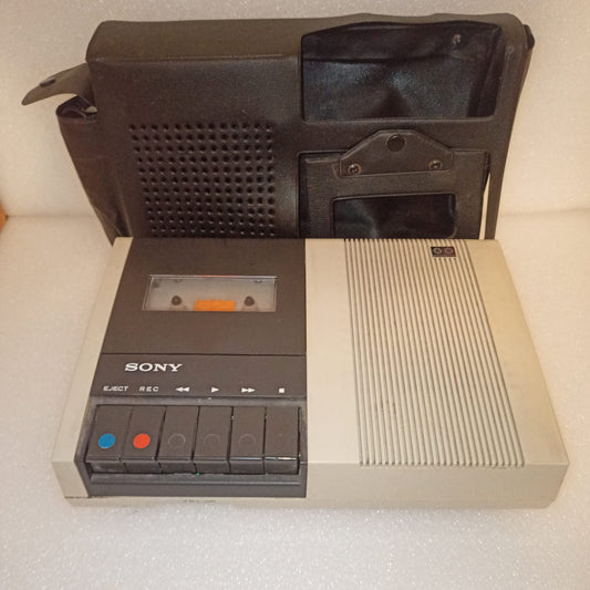 Sony Tapecorder TC-85
Made in Japan NON FUNZIONANTE