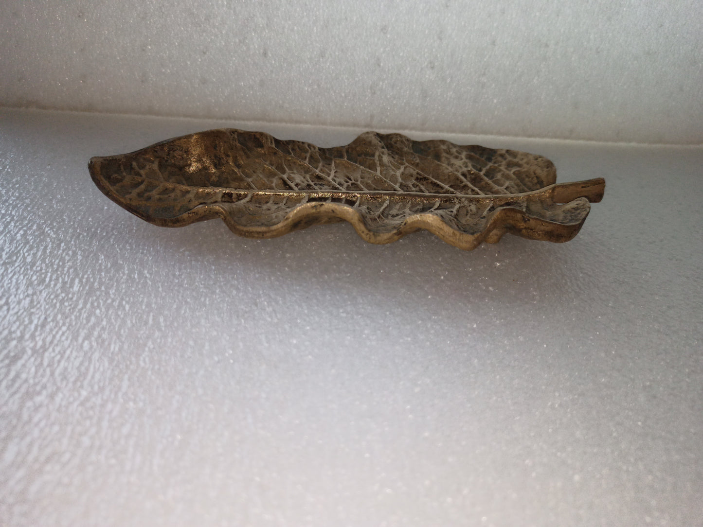 Foglia In Ottone Massiccio Vintage