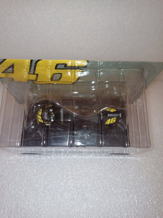 Yamaha YZR-M1 Valentino Rossi Test Phillip Island 2005
Scala 1:18