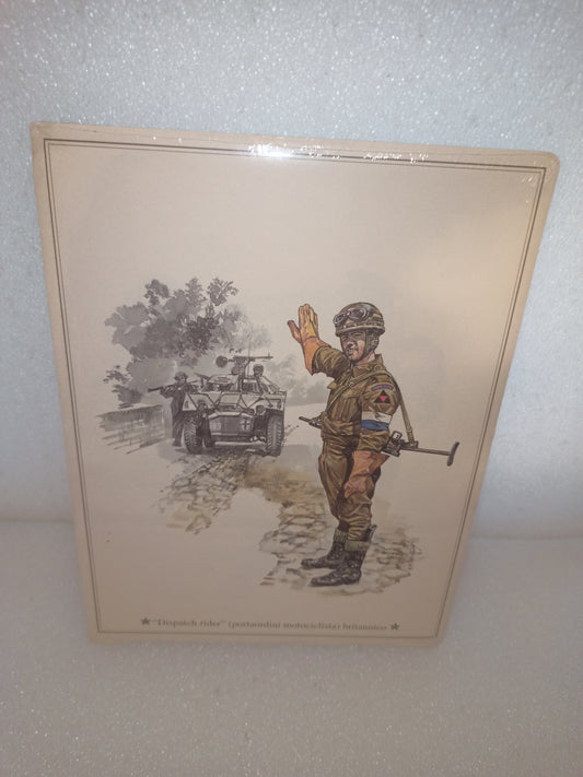 Portaordini motociclista Britannico
Stampa Originale fine Anni 70
Dimensioni 28 x 21 cm circa