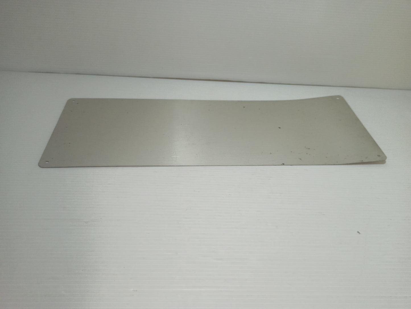 Cartello Segnaletico Sicurezza In Metallo
Misure 34,5 x 12,5 cm