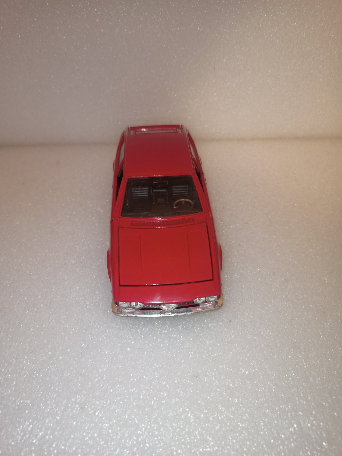 Alfa Romeo Alfetta GT
Bburago Cod.0136
Scala 1:24