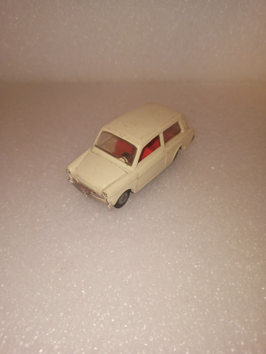 Bianchina Panoramica Politoys
Scala 1:41
Made in Italy
N.77 in plastica