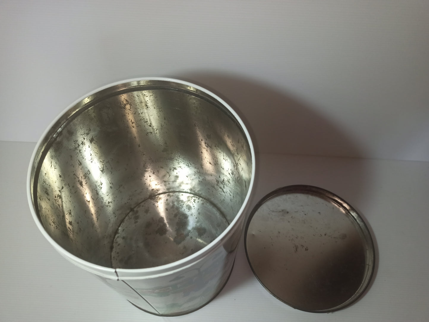 Vintage herbalist's tin box, 1990s