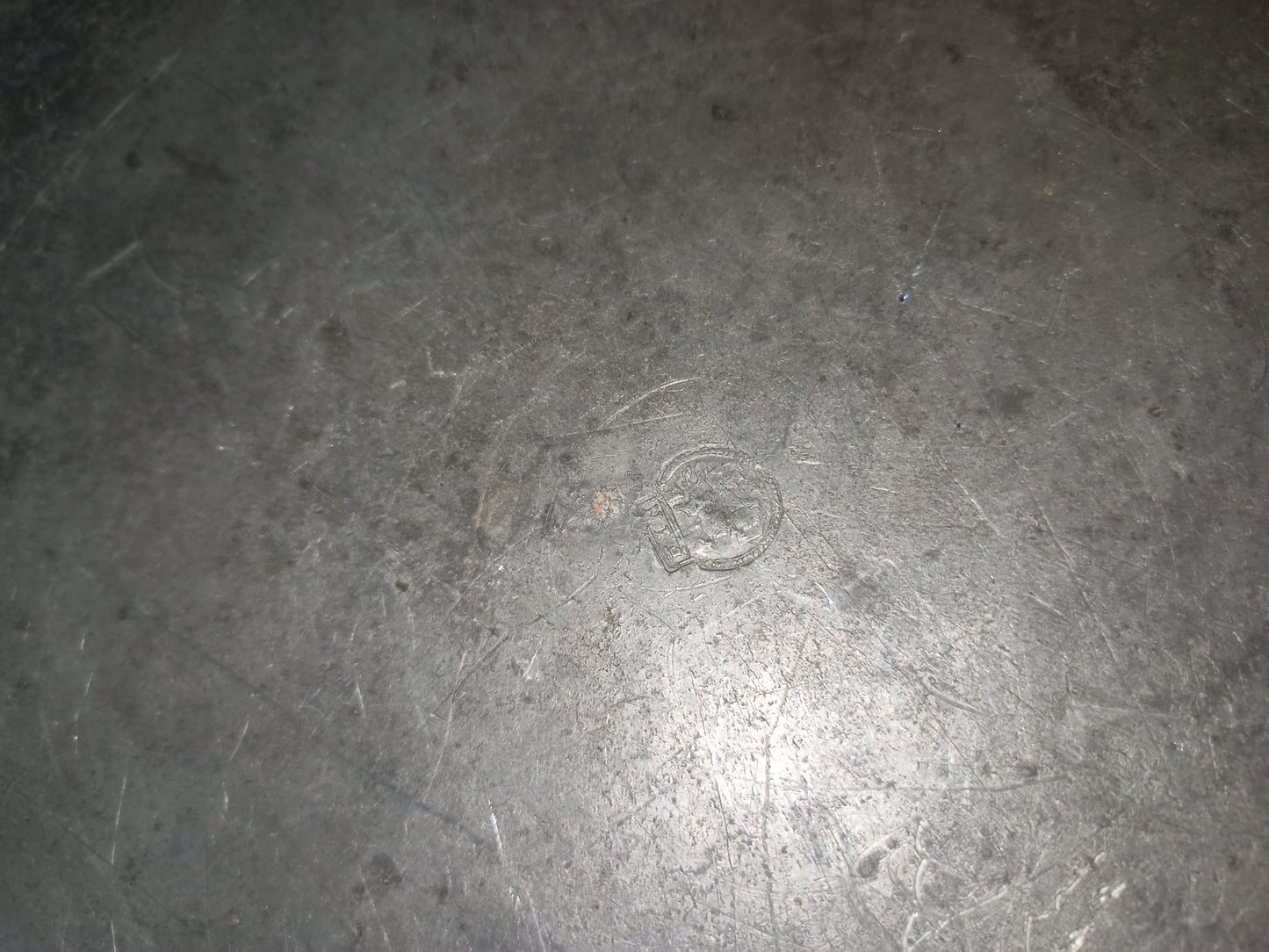 Antico grande piatto in peltro, fine 800