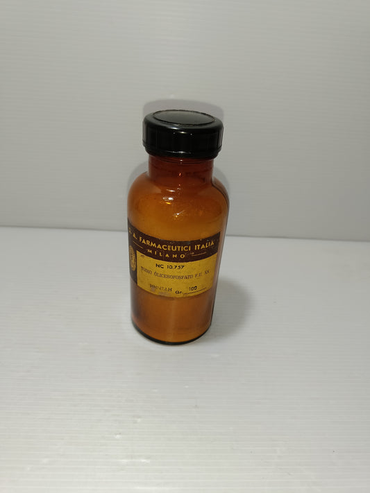 Flacone S.A.Farmaceutici Italia Milano Anni 50
In vetro ambrato
