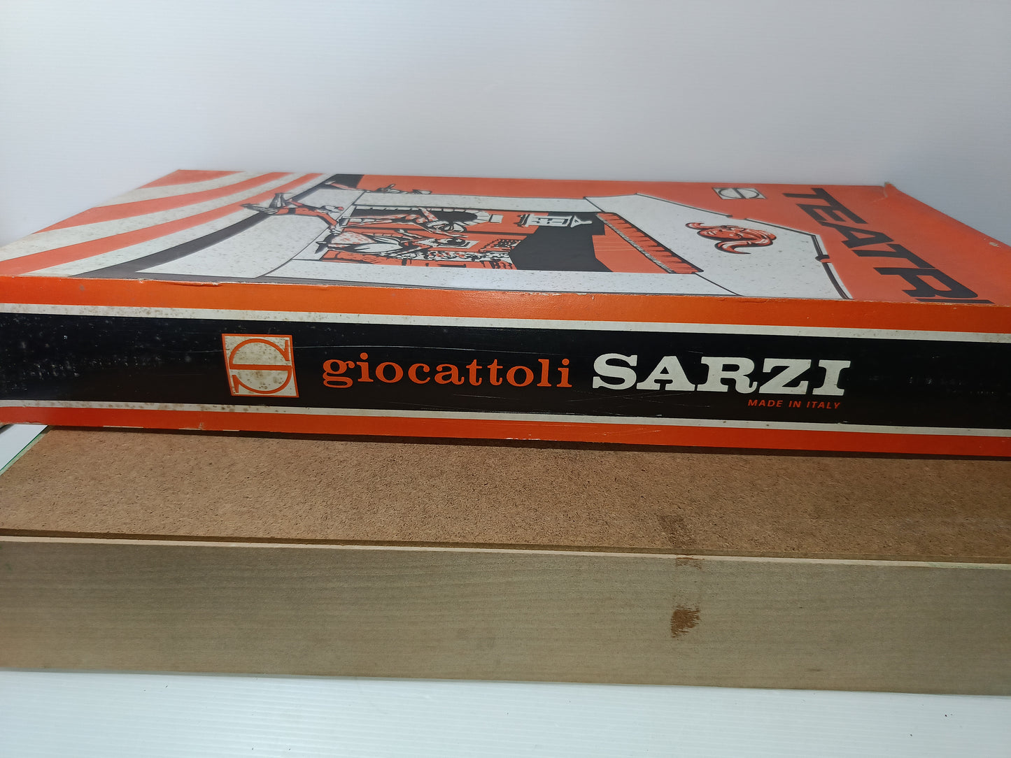 Teatrino Sarzi In Legno Anni 70
Made in Italy art.145