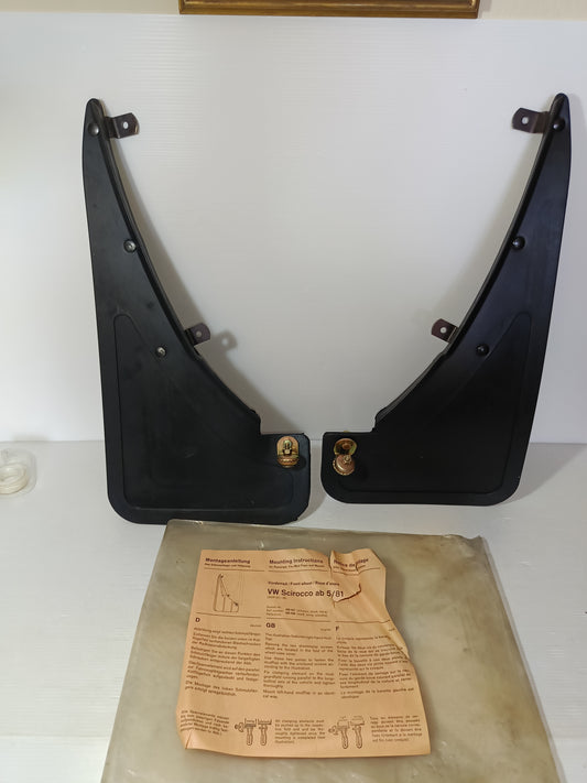 Volkswagen Scirocco Paraspruzzi Anteriori
Originali anni 80
Produzione 5/81