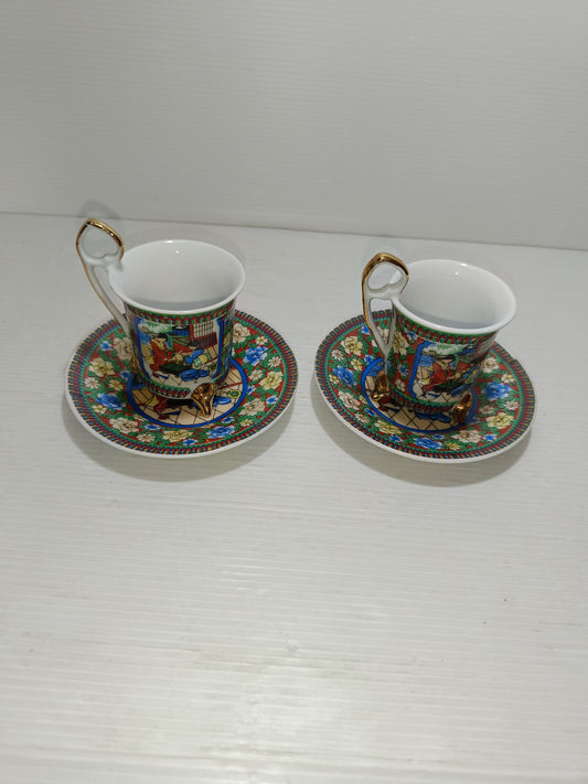 Set di due tazzine da caffè e piattini in porcellana vintage