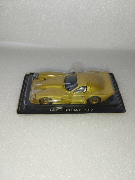 Modellino Panoz Esperante GTR-1
scala 1:43