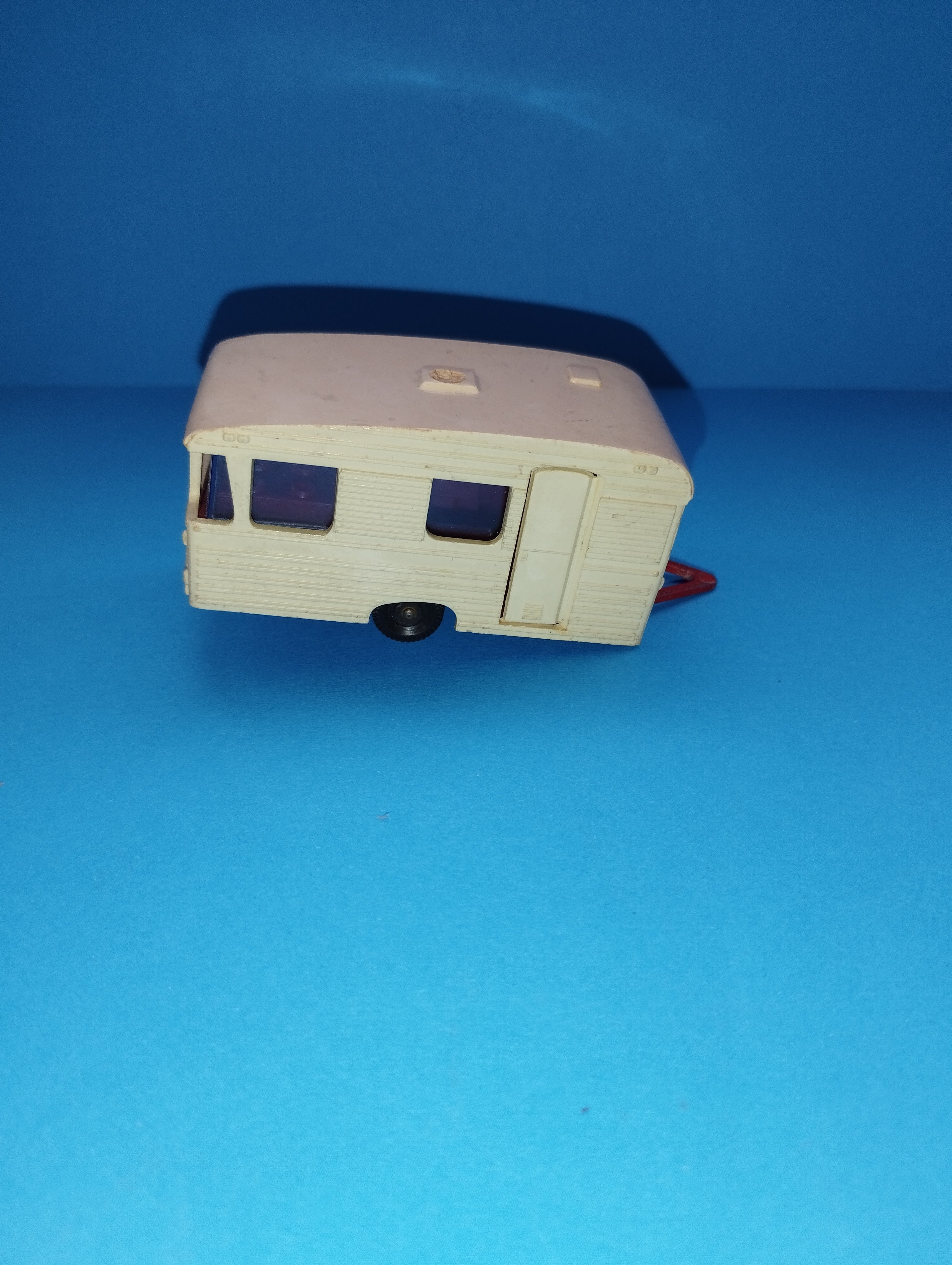 CARAVANE DIGUE BARONETTE GT Majorette, cod -, échelle 1/60 ** EUR 1,99
