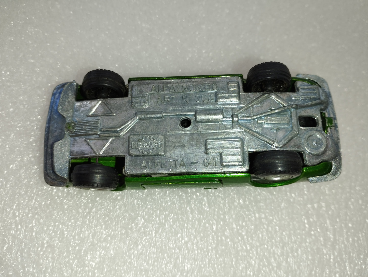 Alfa Romeo Alfetta GT model Produced in the 70s by Mercury
Scale 1:43