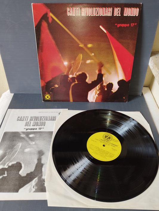 Revolutionary Songs of the World" Group 17 LP 33 rpm
Published in 1977 I Dischi dello Zodiaco