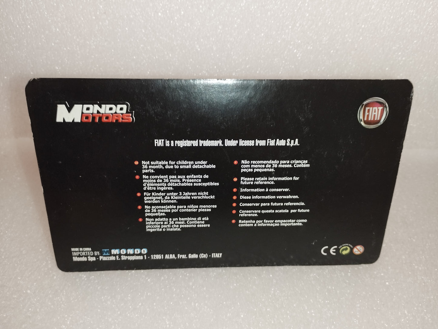 Modellino Fiat 500
Prodotto da Mondo Motors
Scala 1:43