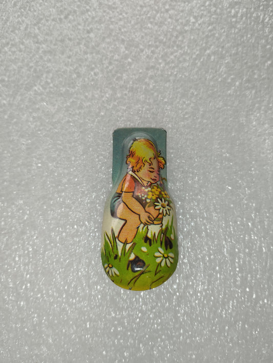 Antique Clic Clac In Tin
Made in Germany