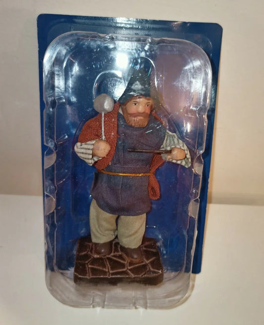 Statuina Fabbro della serie "Il Mondo Del Presepe" De Agostini