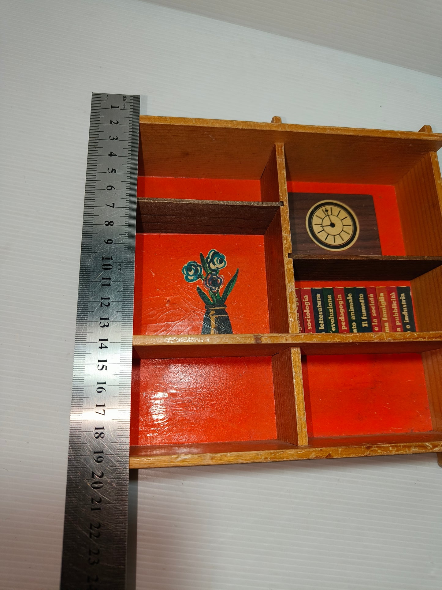 Mobiletto in legno Casa Delle Bambole anni 50-60