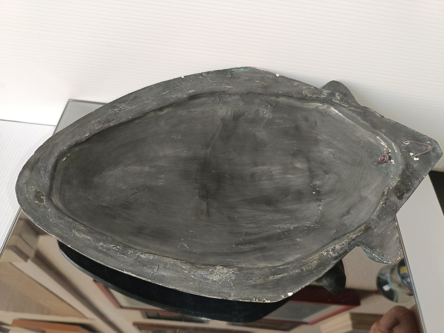 Maschera Africana In Ceramica
Misure 30 x 18 x 4 cm circa