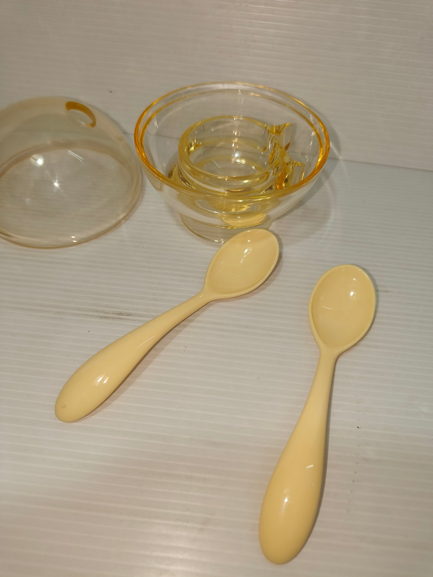Due Porta Uovo Guzzini In Plastica