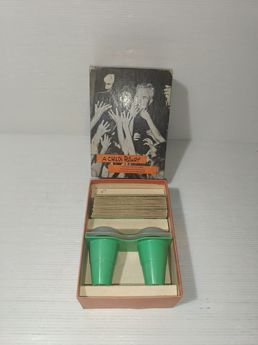 A Child's Rosary Father Peyton
set 15 Diapositive Tridimensionali Con Visore in plastica
Anni 60
Made in U.S.A.