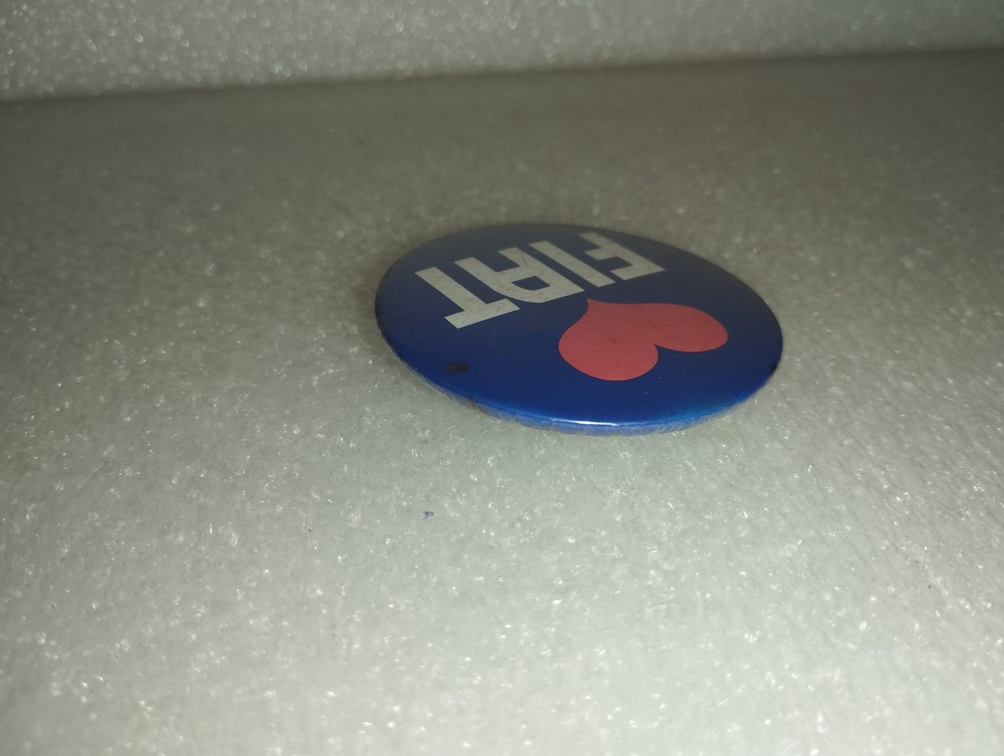 Spilla Fiat In Metallo Vintage
Diametro cm. 5,5 circa