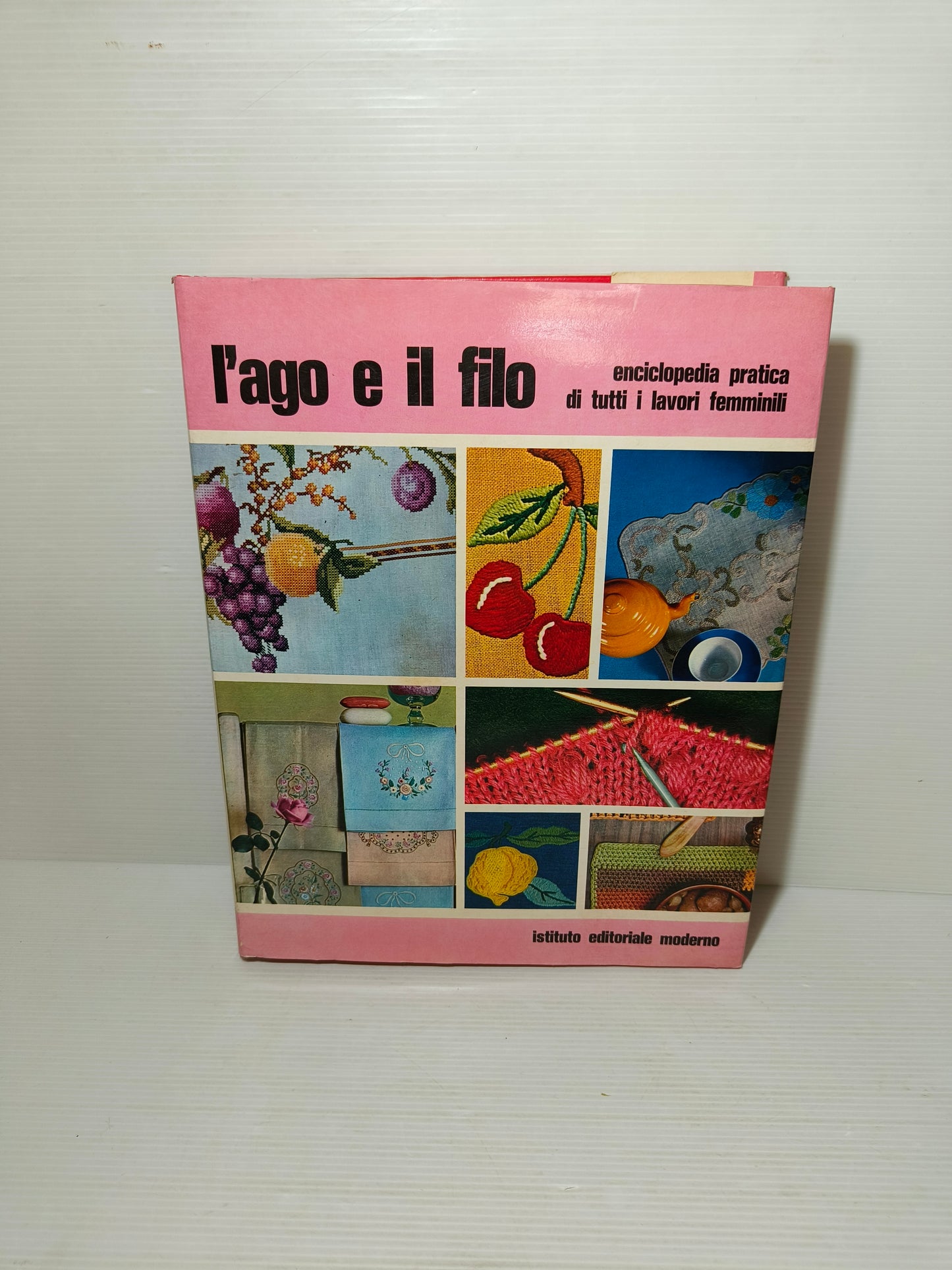 Libro L'ago e il filo, anni 70