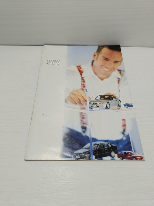 BMW Modellini 1997 Catalogo
Printed in Germany 10/96
Copertina morbida
Pagine n.39
Reperibilità difficile
Condizioni: in buone condizioni.La copertina ha i normali segni d'uso con segnetti.Quello che vedete in foto è quello che riceverete