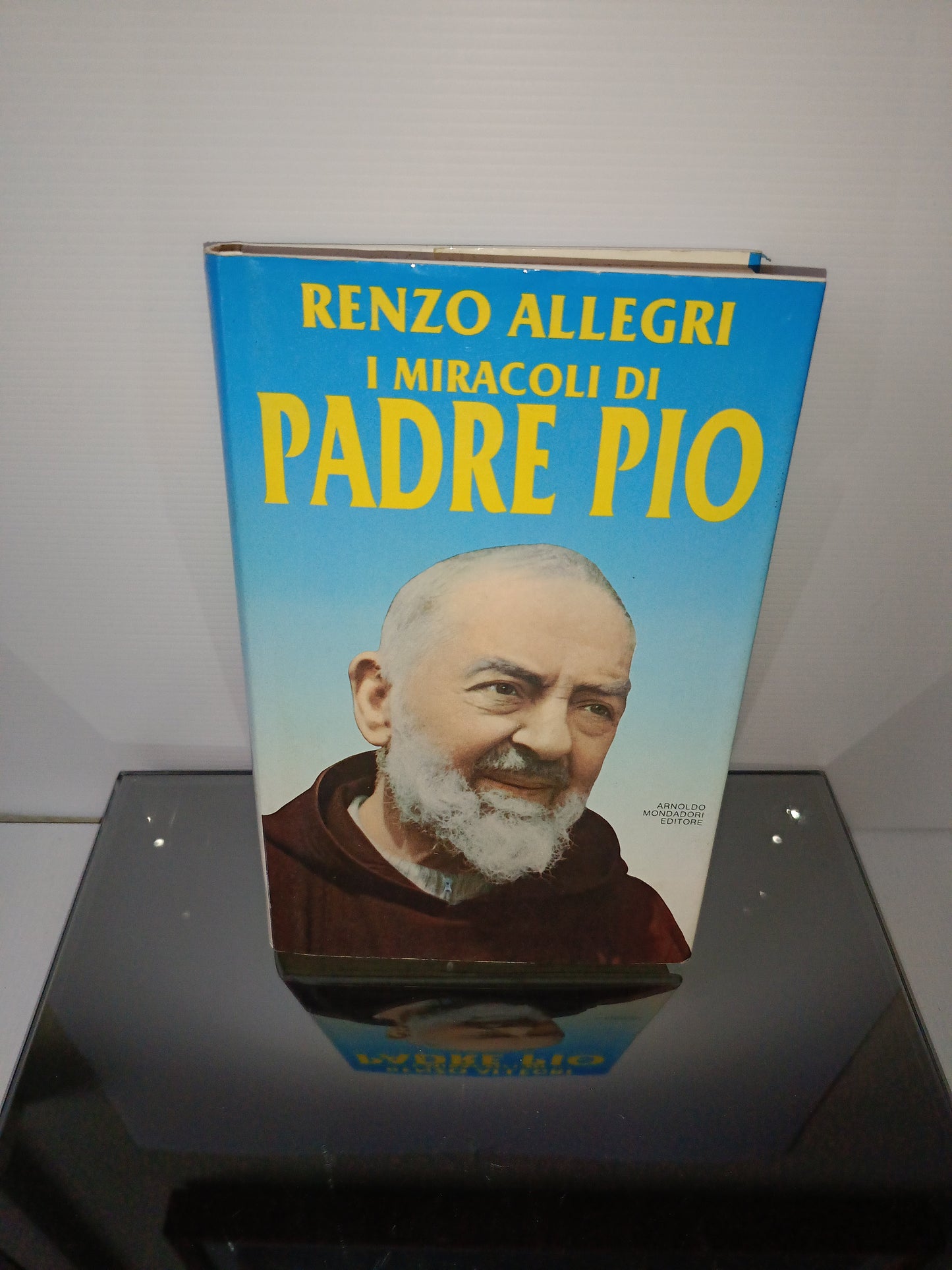 I Miracoli Di Padre Pio Renzo Allegri
Edito nel 1993 da Arnoldo Mondadori Editore