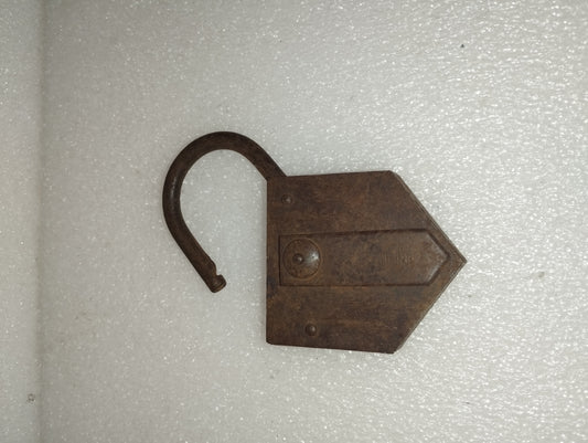 Antico Lucchetto senza Chiave
Da Restaurare