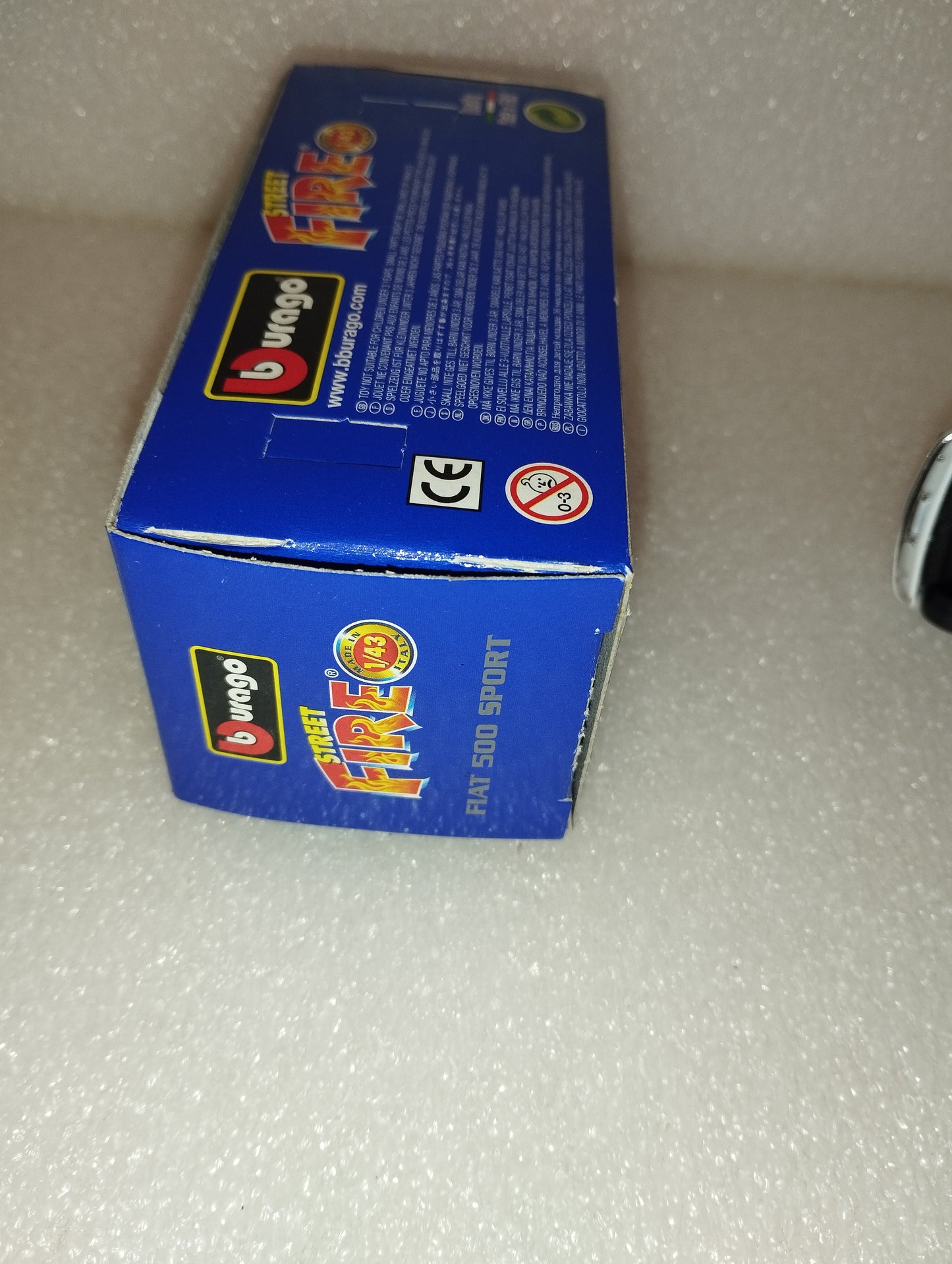 Fiat 500 Sport
Scala 1:43
Bburago
Street Fire Collection