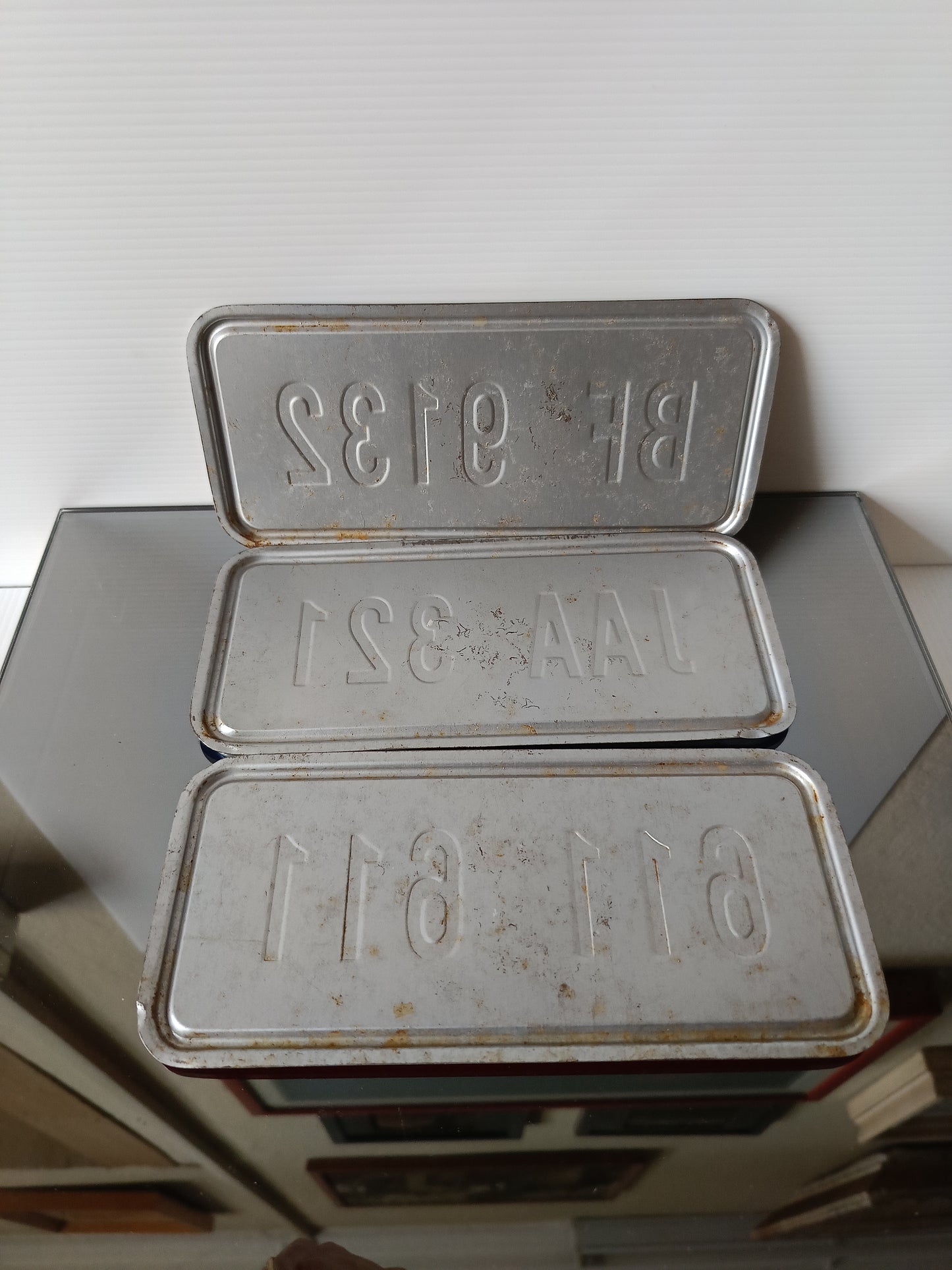 3 Targhette In Metallo
Riproduzioni
Misure 18,5 x 8,5 cm