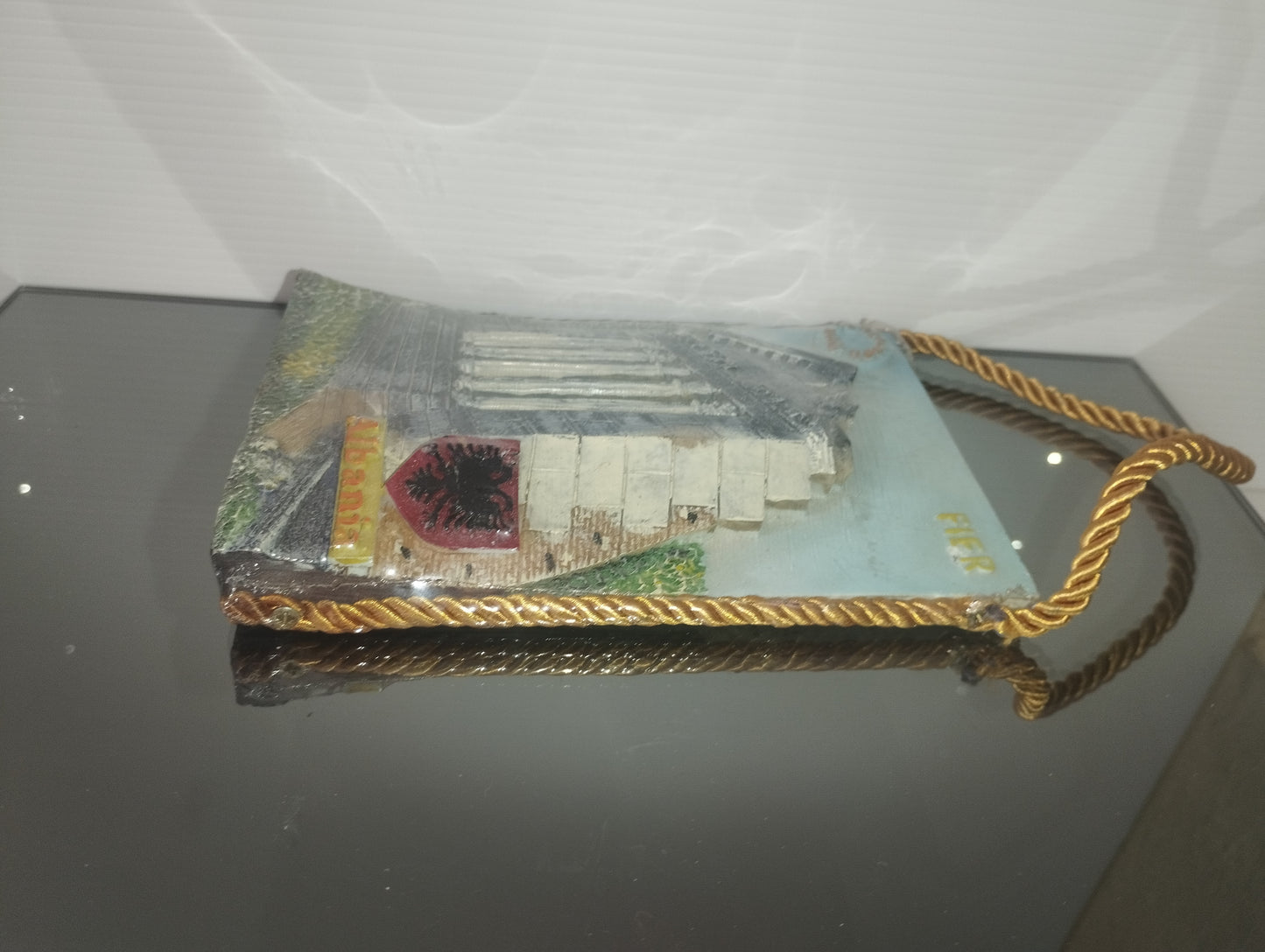 Souvenir Fier Albania In Resina